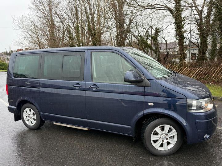 Volkswagen Caravelle 2.0 TDI SE DSG Euro 5 5dr Volkswagen Caravelle 2.0 TDI SE DSG Euro 5 5dr