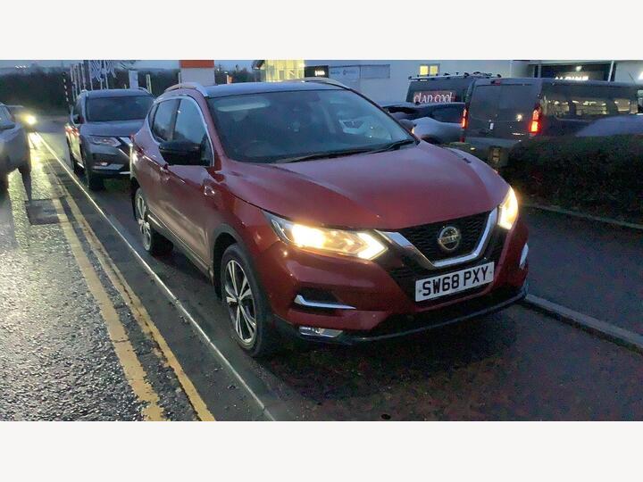 Nissan Qashqai 1.5 DCi N-Connecta Euro 6 (s/s) 5dr