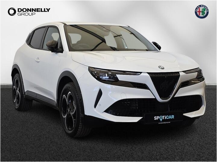 Alfa Romeo Junior 1.2 MHEV Ibrida E-DCT Euro 6 (s/s) 5dr