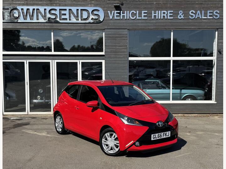 Toyota AYGO 1.0 VVT-i X-pression Euro 6 5dr