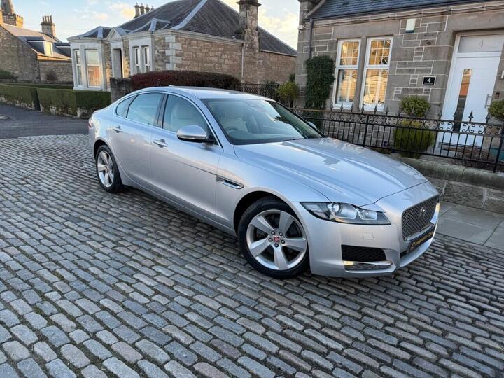 Jaguar XF 2.0d Portfolio Auto Euro 6 (s/s) 4dr