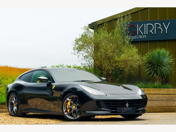 Ferrari GTC4 LUSSO 3.9T V8 F1 DCT Euro 6 (s/s) 2dr Ferrari GTC4 LUSSO 3.9T V8 F1 DCT Euro 6 (s/s) 2dr