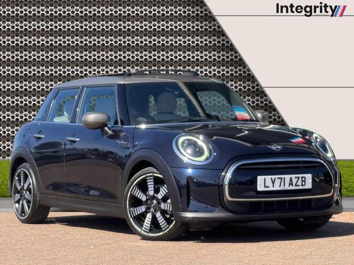 MINI HATCH 1.5 Cooper Exclusive Steptronic Euro 6 (s/s) 5dr