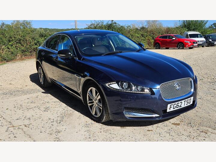 Jaguar XF 2.2d Luxury Auto Euro 5 (s/s) 4dr