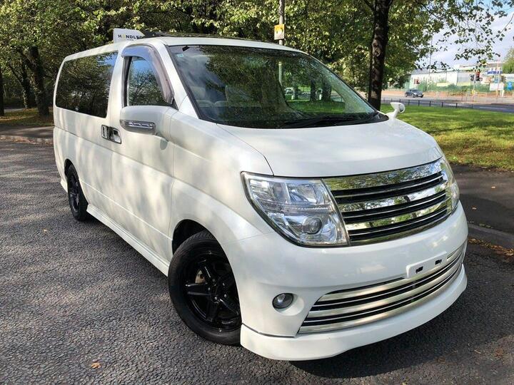 Nissan Elgrand 3.5 V6 E51 RIDER AUTECH 8SEATS POWERDOOR