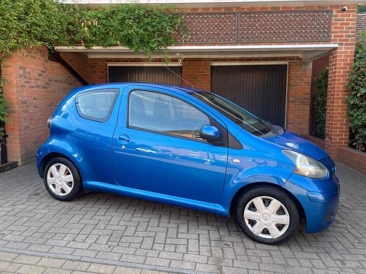 Toyota AYGO 1.0 VVT-i Blue Euro 5 3dr