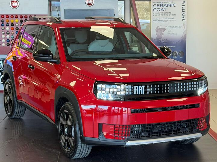 Fiat Grande Panda 1.2 MHEV La Prima E-DCT Euro 6 (s/s) 5dr