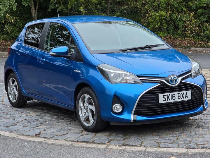 Toyota Yaris 1.5 VVT-h Icon E-CVT Euro 6 5dr (Safety Sense)