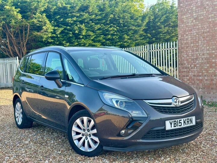 Vauxhall Zafira Tourer 1.6 CDTi EcoFLEX Tech Line Euro 6 (s/s) 5dr Vauxhall Zafira Tourer 1.6 CDTi EcoFLEX Tech Line Euro 6 (s/s) 5dr