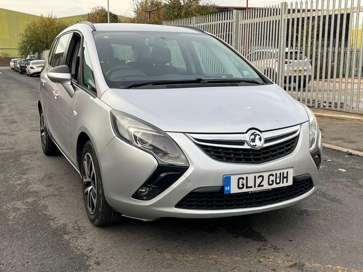 Vauxhall Zafira Tourer 2.0 CDTi Exclusiv Auto Euro 5 5dr Vauxhall Zafira Tourer 2.0 CDTi Exclusiv Auto Euro 5 5dr