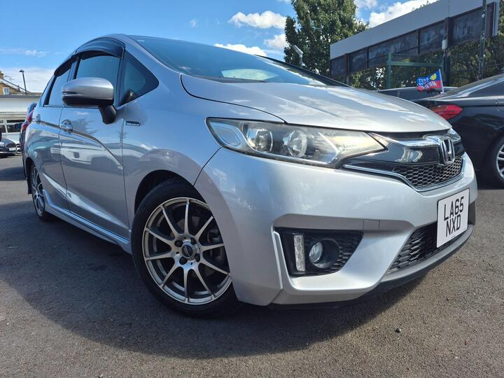 Honda Fit 1.5 Hybrid S Package Premium  Luxury Car