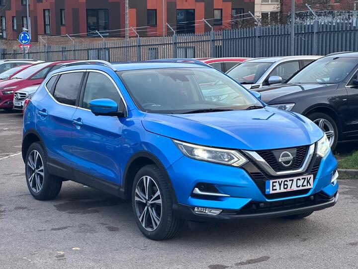Nissan Qashqai 1.2 DIG-T N-Connecta Euro 6 (s/s) 5dr