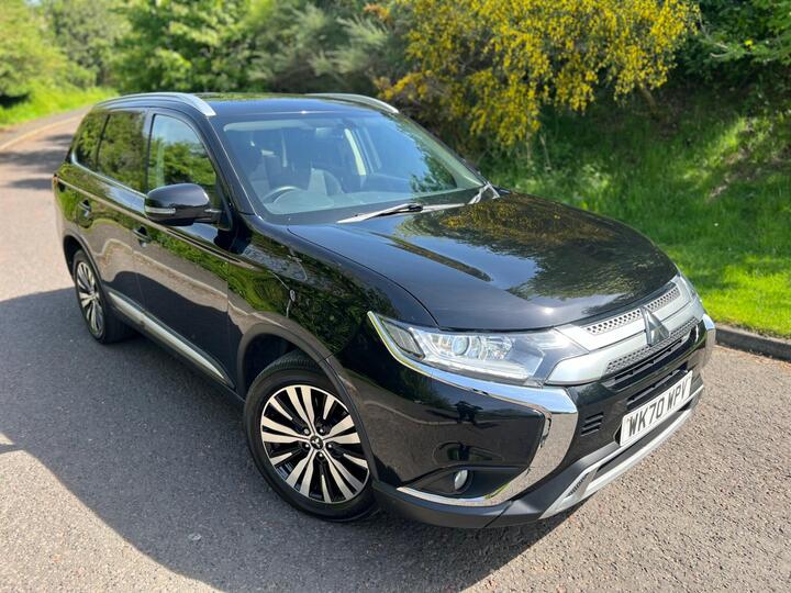 Mitsubishi Outlander 2.0 MIVEC Design CVT 4WD Euro 6 (s/s) 5dr Mitsubishi Outlander 2.0 MIVEC Design CVT 4WD Euro 6 (s/s) 5dr