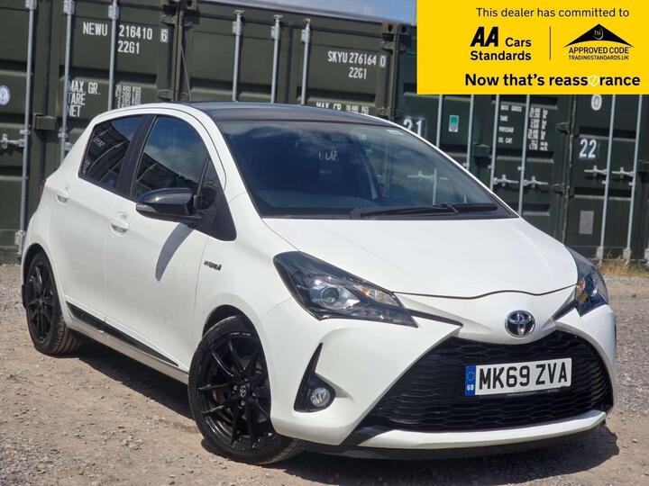 Toyota Yaris 1.5 VVT-h GR SPORT E-CVT Euro 6 (s/s) 5dr