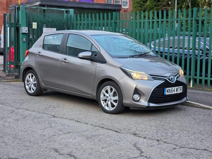 Toyota Yaris 1.5 VVT-h Excel E-CVT Euro 6 5dr (Safety Sense, 15in)