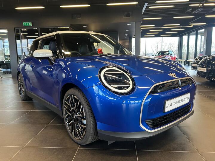 MINI Electric Cooper E 40.7kWh Exclusive Auto 3dr