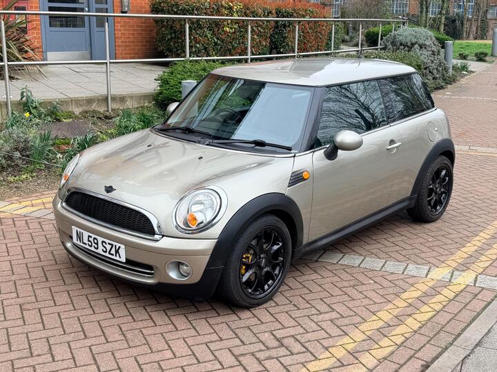 MINI Hatch 1.6 Cooper Steptronic Euro 4 3dr