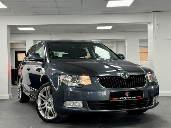 Skoda Superb 3.6 V6 Elegance DSG 4WD Euro 4 5dr