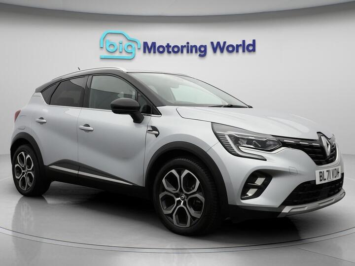 Renault Captur 1.6 E-TECH 9.8kWh S Edition Auto Euro 6 (s/s) 5dr Renault Captur 1.6 E-TECH 9.8kWh S Edition Auto Euro 6 (s/s) 5dr