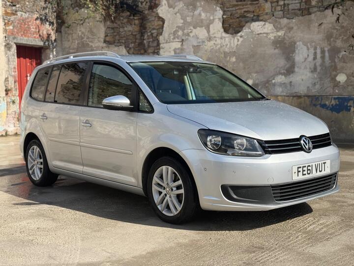 Volkswagen Touran 1.6 TDI SE Euro 5 5dr Volkswagen Touran 1.6 TDI SE Euro 5 5dr