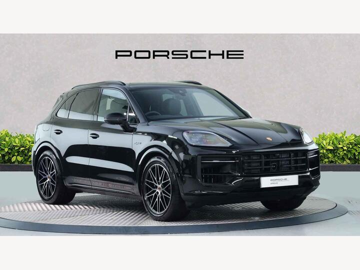 Porsche Cayenne 3.0 V6 E-Hybrid 25.9kWh Black Edition TiptronicS 4WD Euro 6 (s/s) 5dr Porsche Cayenne 3.0 V6 E-Hybrid 25.9kWh Black Edition TiptronicS 4WD Euro 6 (s/s) 5dr