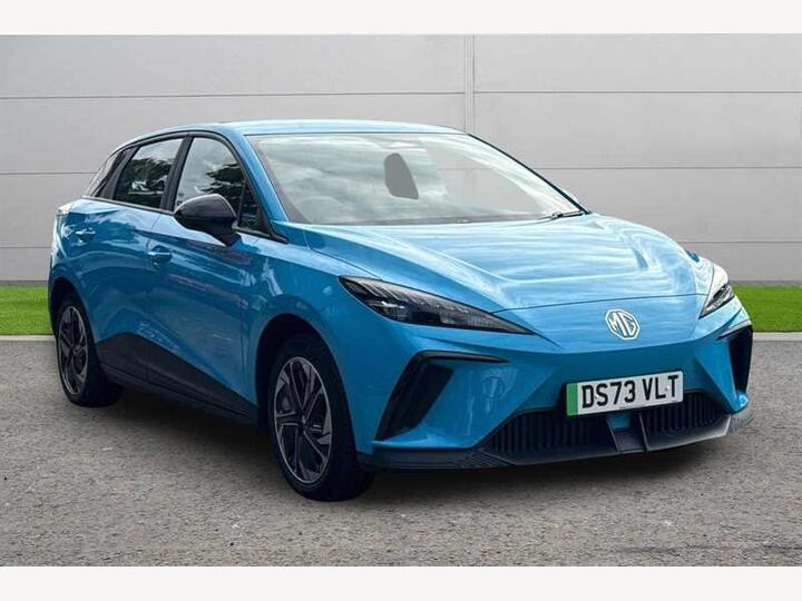 MG MG4 64kWh SE Long Range Auto 5dr