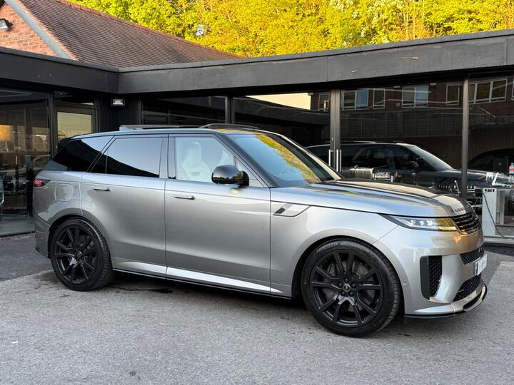 Land Rover Range Rover Sport 4.4 P635 V8 MHEV SV Edition One Gloss Auto 4WD Euro 6 (s/s) 5dr Land Rover Range Rover Sport 4.4 P635 V8 MHEV SV Edition One Gloss Auto 4WD Euro 6 (s/s) 5dr