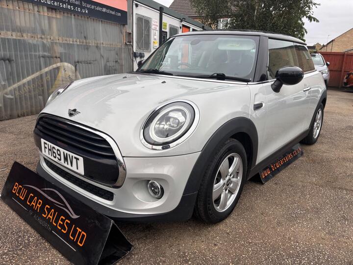 MINI Hatch 1.5 Cooper Classic Steptronic Euro 6 (s/s) 3dr