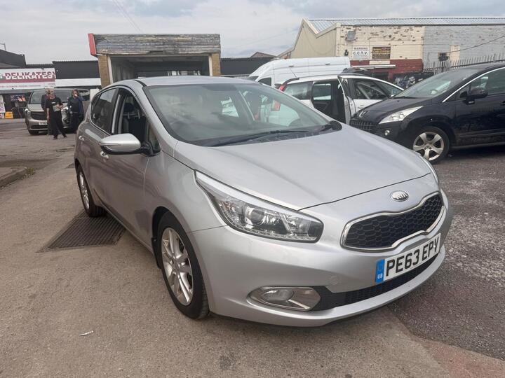 Kia Ceed 1.6 CRDi EcoDynamics 2 Euro 5 (s/s) 5dr