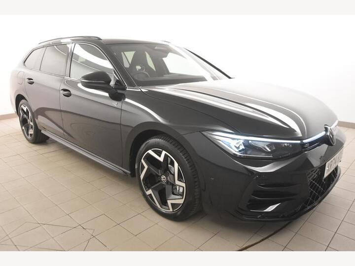 Volkswagen PASSAT 1.5 TSI EHybrid 19.7kWh R-Line DSG Euro 6 (s/s) 5dr Volkswagen PASSAT 1.5 TSI EHybrid 19.7kWh R-Line DSG Euro 6 (s/s) 5dr