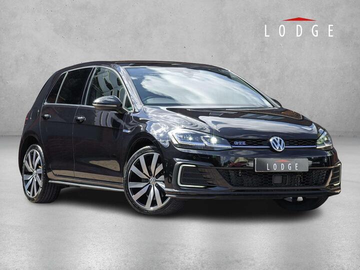 Volkswagen GOLF 1.4 TSI 8.7kWh GTE Advance DSG Euro 6 (s/s) 5dr Volkswagen GOLF 1.4 TSI 8.7kWh GTE Advance DSG Euro 6 (s/s) 5dr