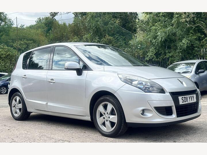 Renault Scenic 1.6 VVT Dynamique TomTom Euro 5 5dr
