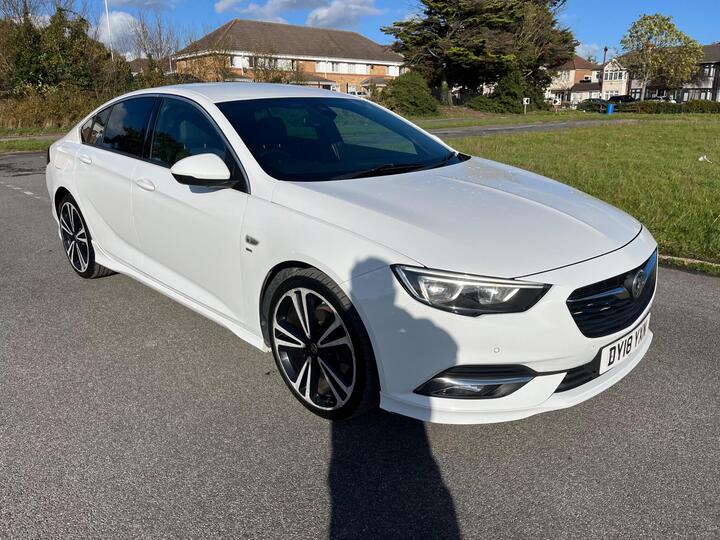 Vauxhall Insignia 2.0 Turbo D BlueInjection SRi VX Line Nav Grand Sport Euro 6 (s/s) 5dr Vauxhall Insignia 2.0 Turbo D BlueInjection SRi VX Line Nav Grand Sport Euro 6 (s/s) 5dr