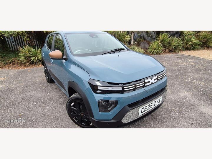 Dacia Spring 65 26.8kWh EXTREME Auto 5dr