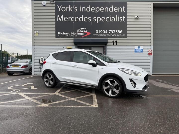 Ford Fiesta 1.0T EcoBoost Active X Euro 6 (s/s) 5dr