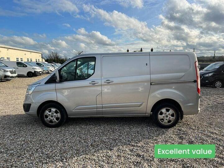 Ford Transit Custom SWB L1H1 Low Roof Limited 290 Air Con Alloys Sensors EURO 6 NO VAT