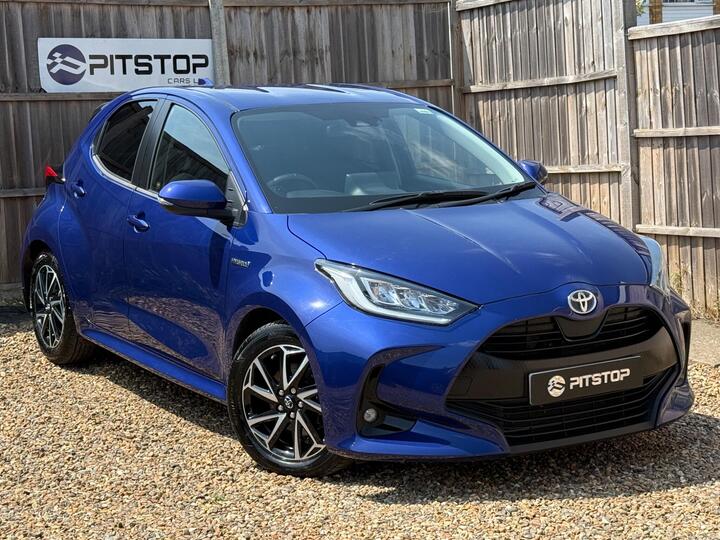 Toyota Yaris 1.5 VVT-h Design E-CVT Euro 6 (s/s) 5dr