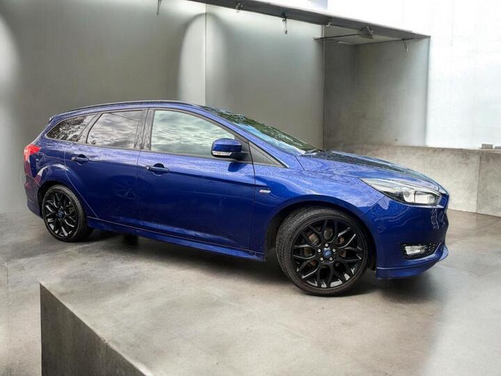 Ford FOCUS 1.0T EcoBoost ST-Line Euro 6 (s/s) 5dr
