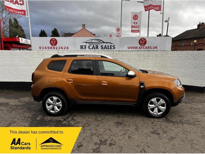 Dacia Duster 1.6 SCe Comfort Euro 6 (s/s) 5dr Dacia Duster 1.6 SCe Comfort Euro 6 (s/s) 5dr