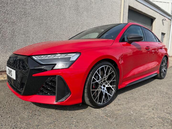 Audi RS3 2.5 TFSI Carbon Vorsprung S Tronic Quattro Euro 6 (s/s) 4dr