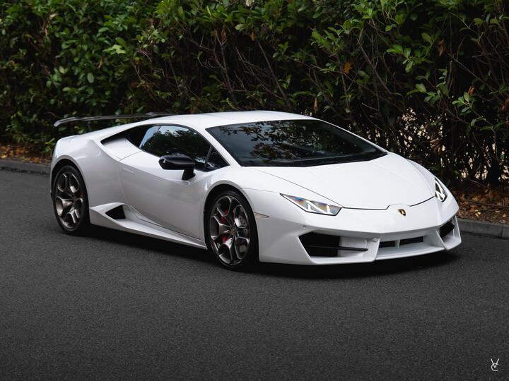Lamborghini Huracan 5.2 V10 LP 580-2 LDF Euro 6 (s/s) 2dr Lamborghini Huracan 5.2 V10 LP 580-2 LDF Euro 6 (s/s) 2dr