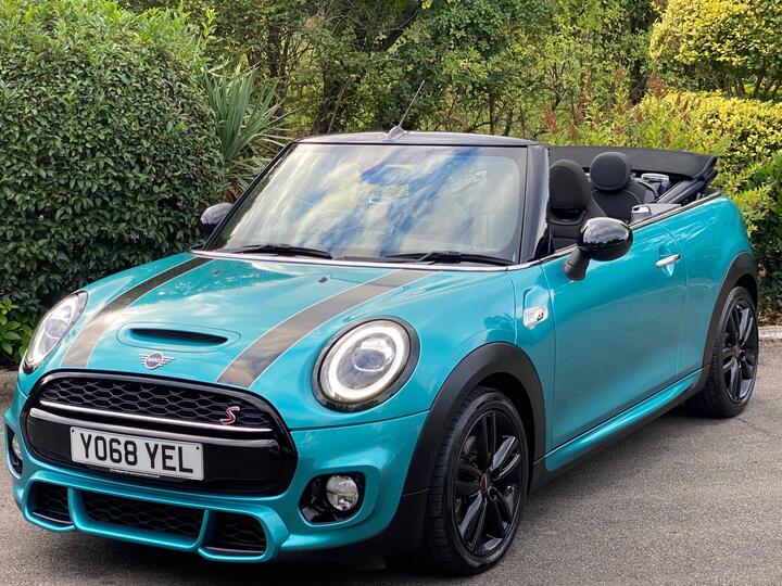 MINI Convertible 2.0 Cooper S Euro 6 (s/s) 2dr