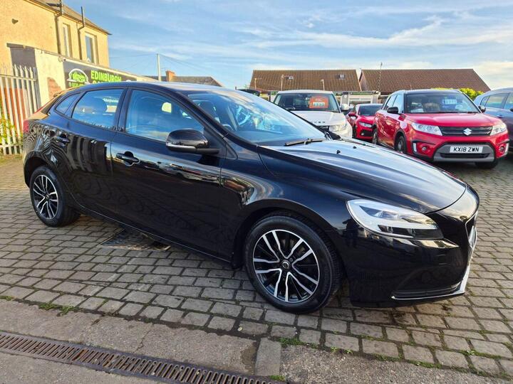 Volvo V40 2.0 D2 Momentum Nav Plus Euro 6 (s/s) 5dr