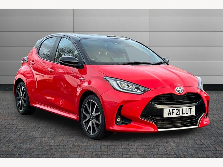 Toyota Yaris 1.5 VVT-h Launch Edition E-CVT Euro 6 (s/s) 5dr