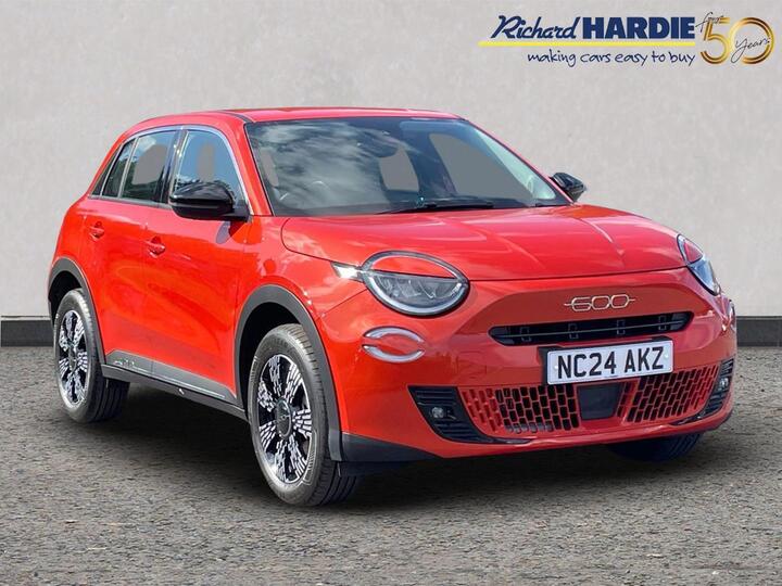 Fiat 600 1.2 MHEV E-DCT Euro 6 (s/s) 5dr