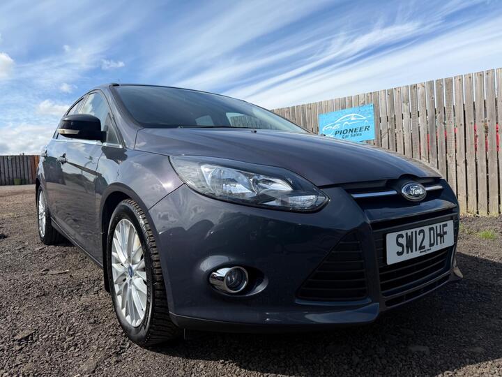 Ford Focus 1.0T EcoBoost Zetec Euro 5 (s/s) 5dr