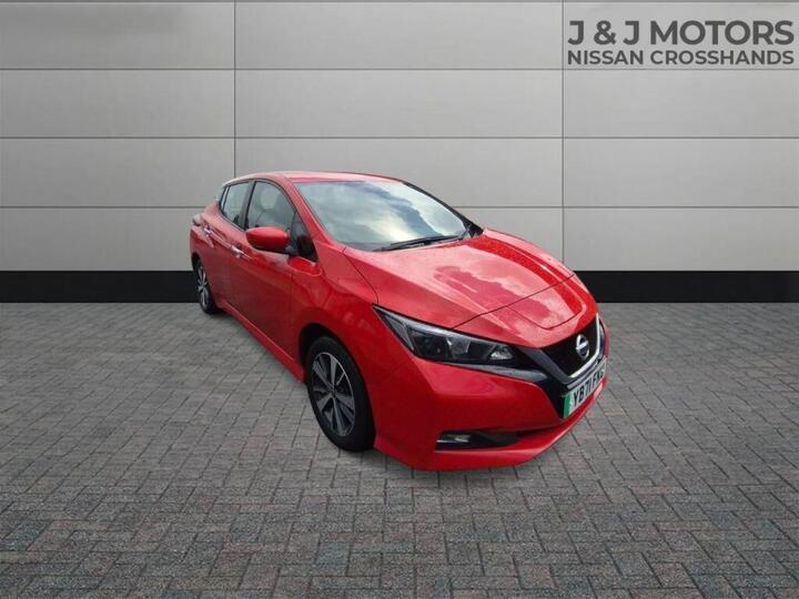 Nissan Leaf 40kWh Acenta Auto 5dr Nissan Leaf 40kWh Acenta Auto 5dr