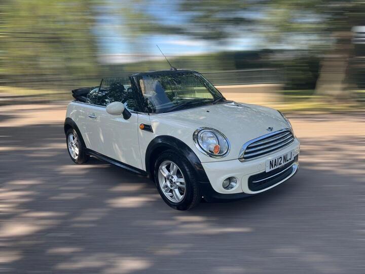MINI CONVERTIBLE 1.6 Cooper Euro 5 (s/s) 2dr