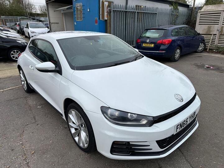 Volkswagen Scirocco 1.4 TSI BlueMotion Tech GT Euro 6 (s/s) 3dr Volkswagen Scirocco 1.4 TSI BlueMotion Tech GT Euro 6 (s/s) 3dr
