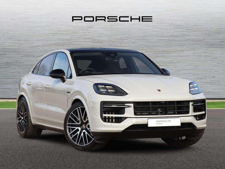 Porsche Cayenne 3.0 V6 E-Hybrid 25.9kWh Black Edition TiptronicS 4WD Euro 6 (s/s) 5dr